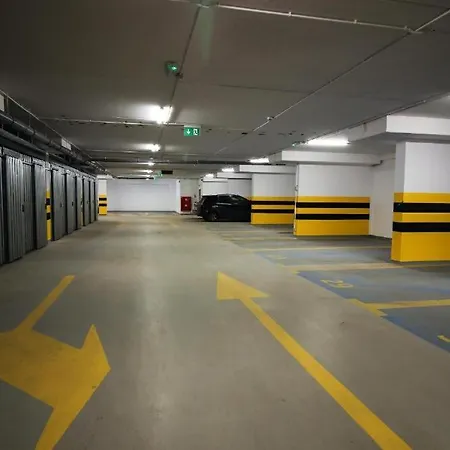 Apartmán Comfortable And Spacious Apartment- Dmowskiego Street