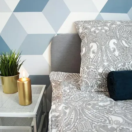 Apartmán Comfortable And Spacious Apartment- Dmowskiego Street
